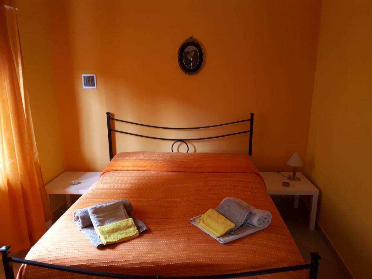 扎费拉纳-埃特内阿La Casa Dei Colori别墅 外观 照片